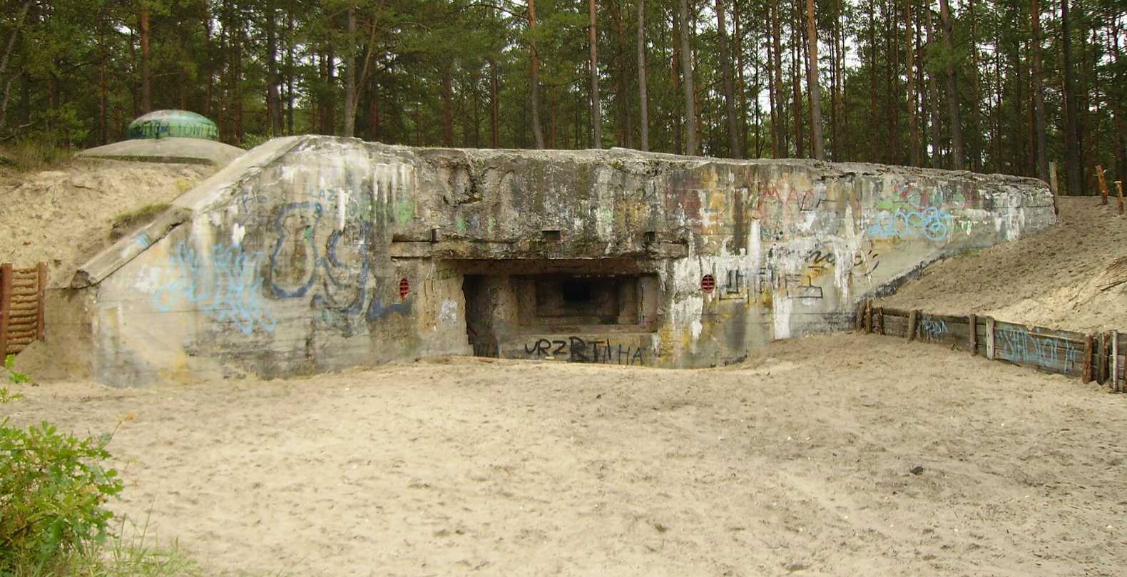 Bunkry Dąbrowiecka Góra